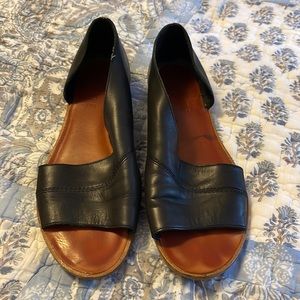 State sandals Black size 10M